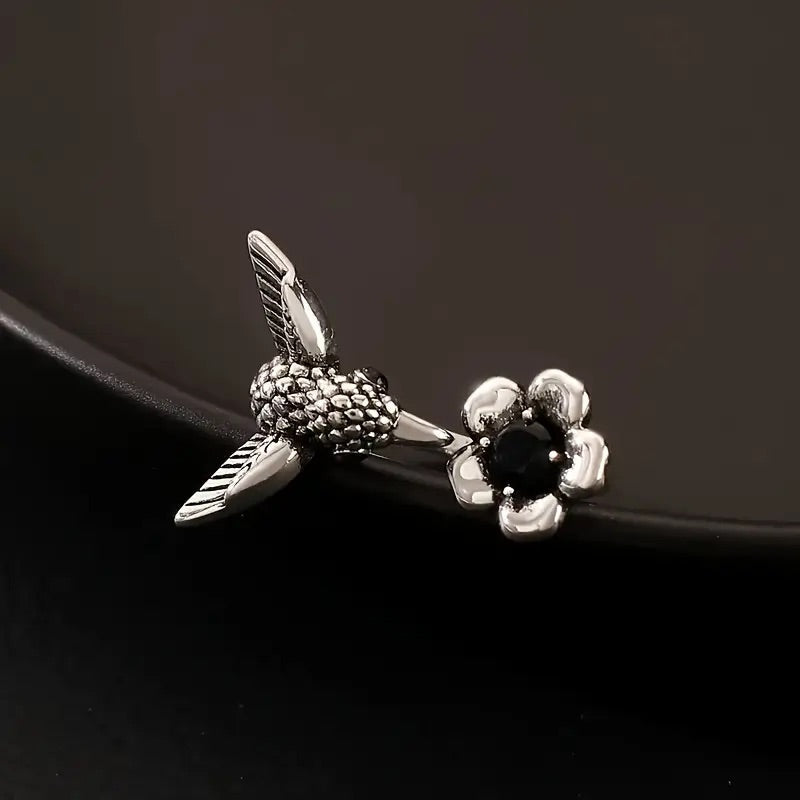 Anillo de Colibrí y Flor