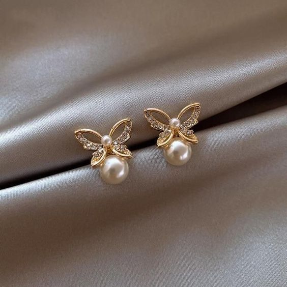 Pendientes Vintage de Mariposa con Perla