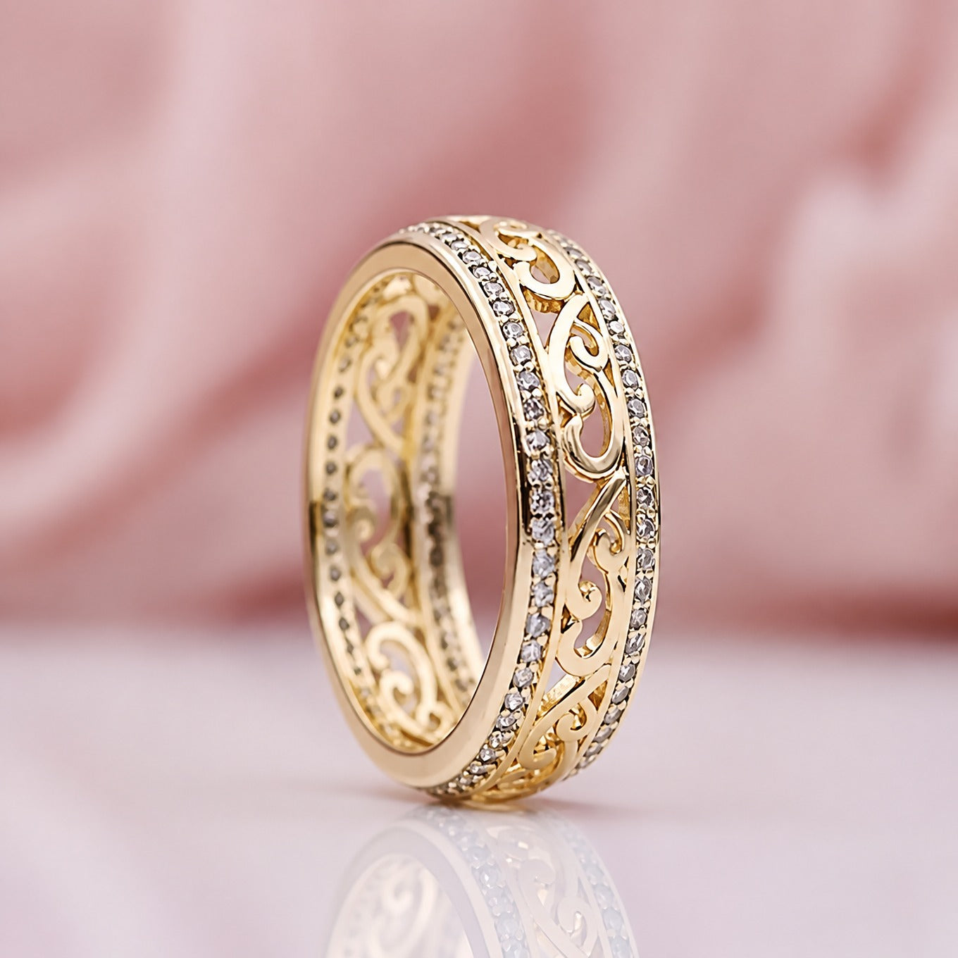 Anillo de Declaración Arquitectónica en Oro Brillante
