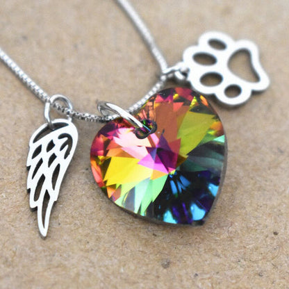 Collar Conmemorativo Arcoíris con Colgante de Corazón
