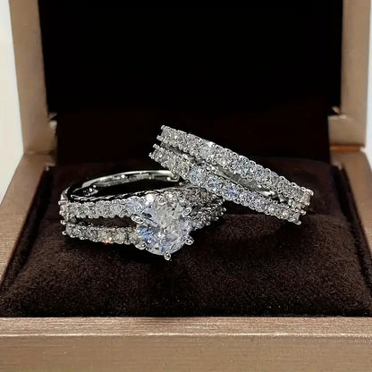 Conjunto de Anillos de Oro Elegante Radiancia Eterna