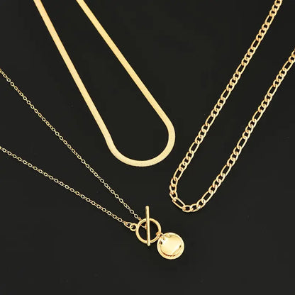 Collar de Capas de Moneda Texturizado Savira | Oro