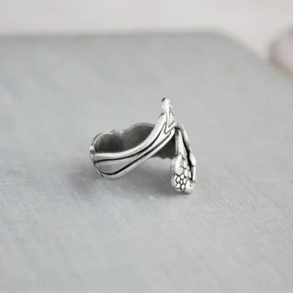 Anillo de Flor de Colibrí