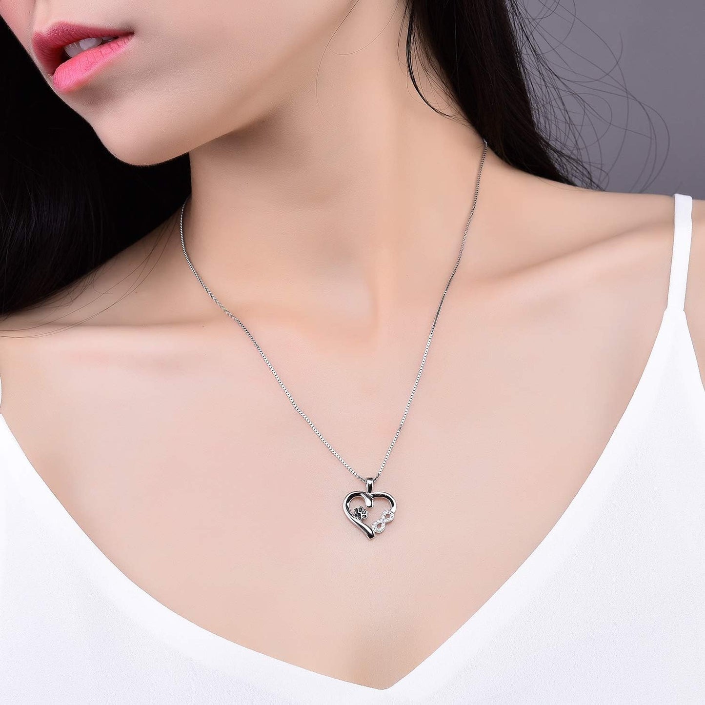 Collar de Pata y Corazón con Dije Infinito