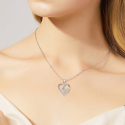 Collar de Pata y Corazón en Plata de Ley con Zirconia