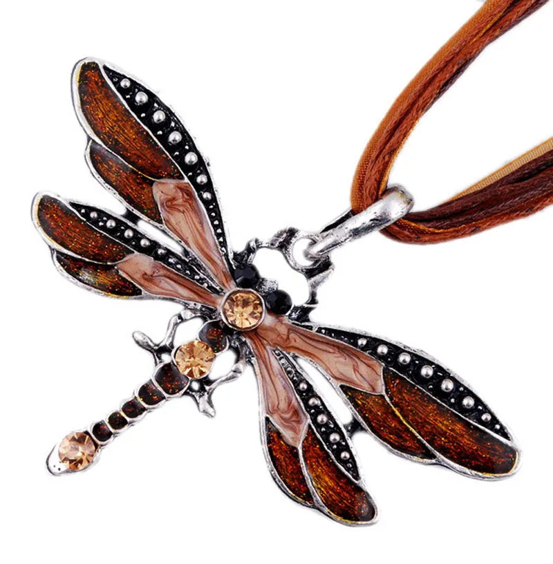 Collar de Libélula de Cristal