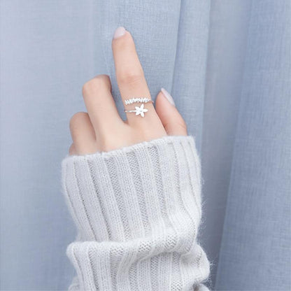 Anillo Ajustable de Flor Silvestre con Esmalte Pintado a Mano en Plata 925