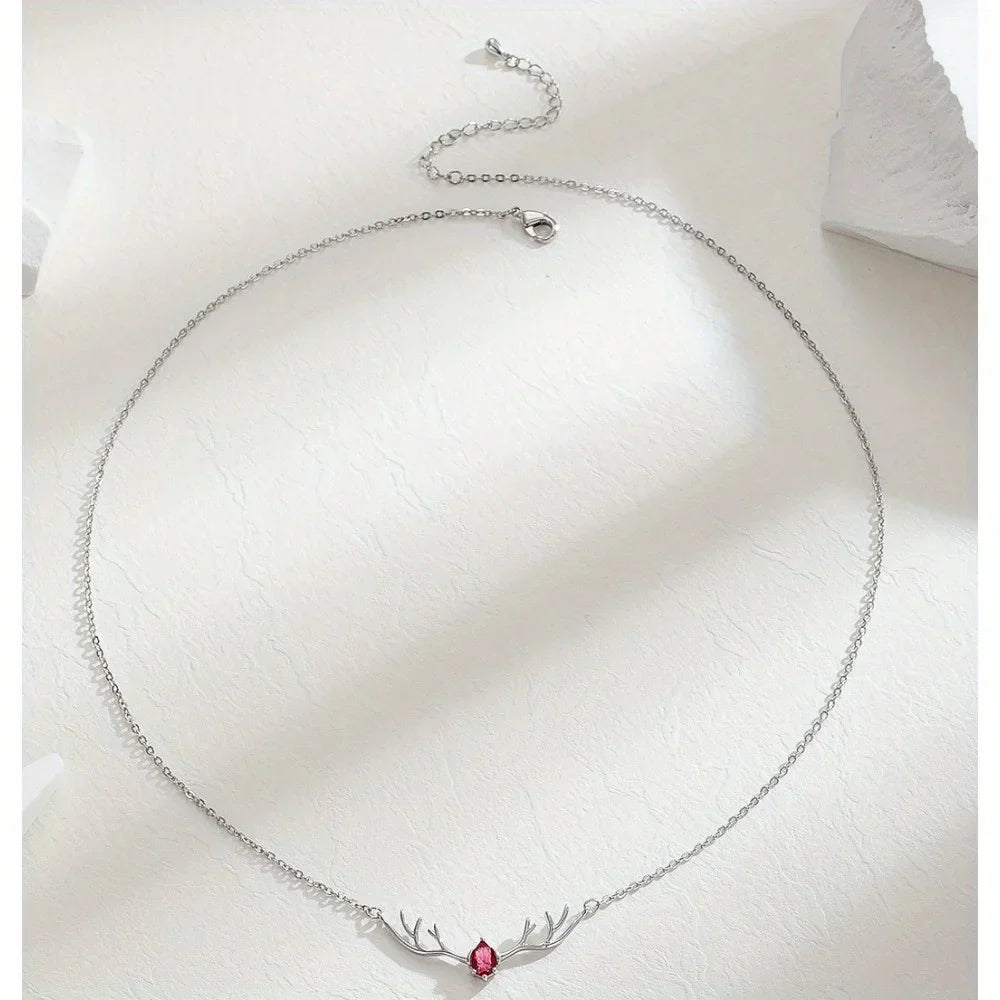 Collar de Asta de Venado con Dije de Corazón Delicado