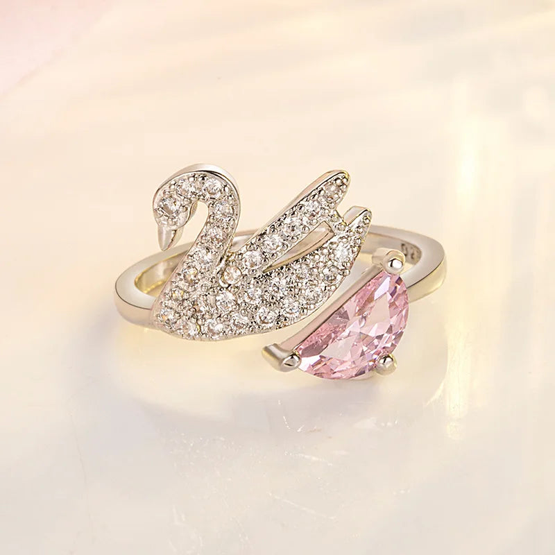 Anillo de Cisne de Cristal - Ajustable en Oro Rosa