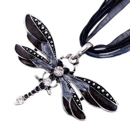 Collar de Libélula de Cristal