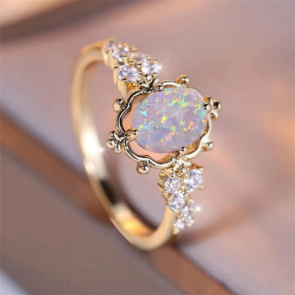 Anillo de Flor de Piedra Ópalo Blanco Ovalado