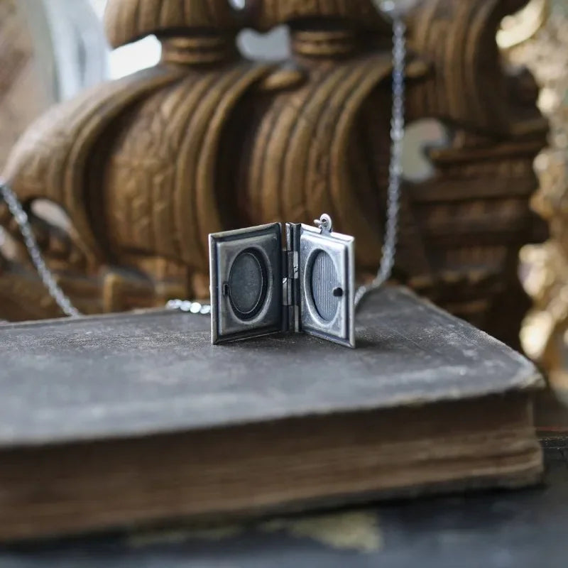 Collar Vintage de Gato Libro