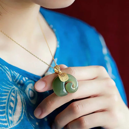 Collar de Elefante en Jade Hetian