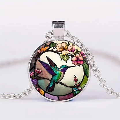 Collar de Colibrí en Cúpula de Cristal