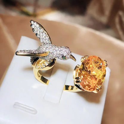 Anillo Ajustable de Colibrí con Piedra Preciosa