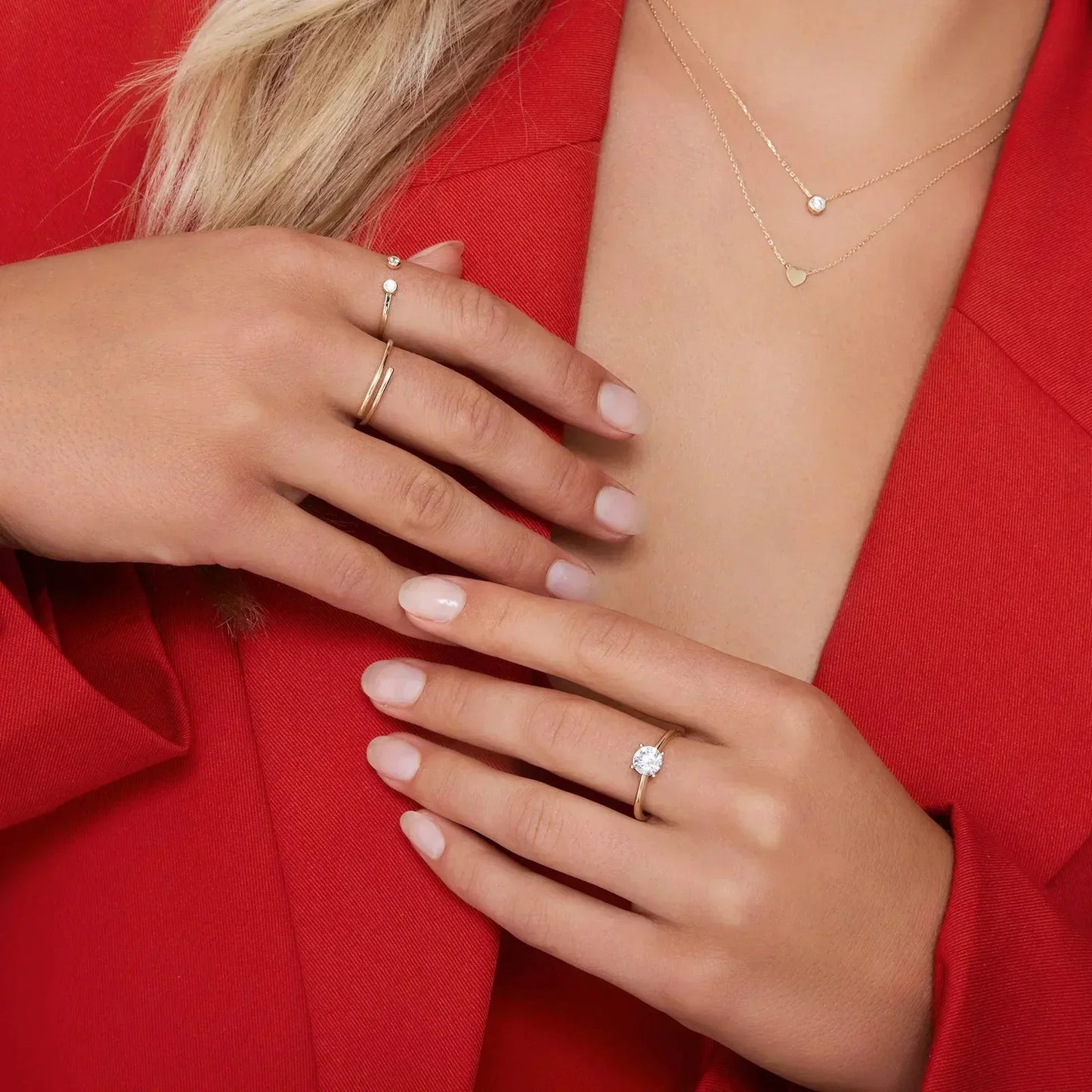 Anillo de gema con banda de oro exclusivo