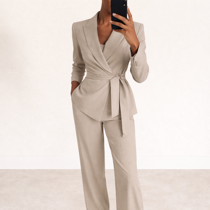 Evelyn | Traje Blazer con Cinturón
