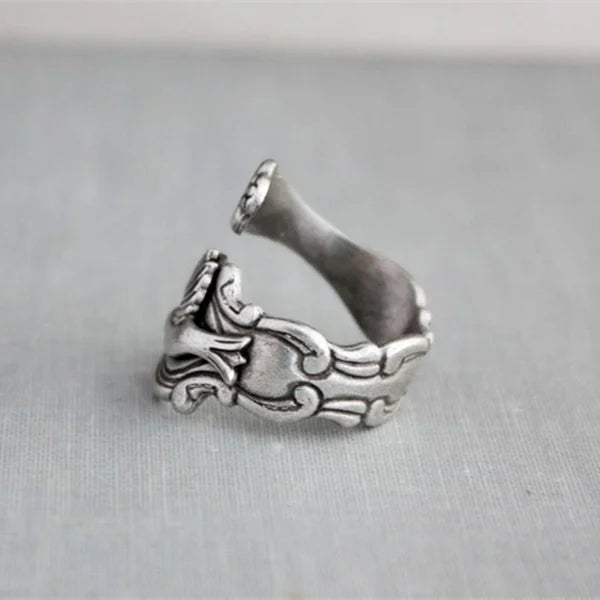 Anillo de Flor de Colibrí
