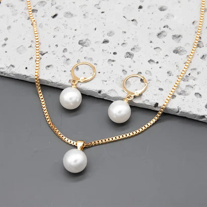Conjunto de Joyería de Perlas Doradas Elegantes