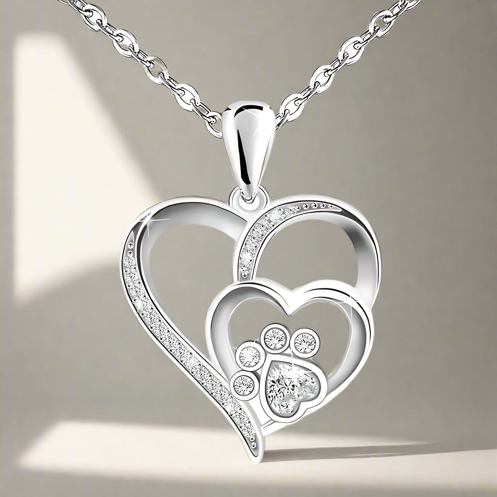 Collar de Pata y Corazón en Plata de Ley con Zirconia
